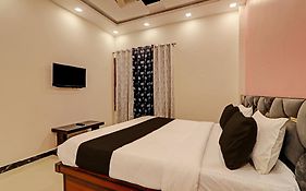 Hotel O Awadh International Bela Pratapgarh India