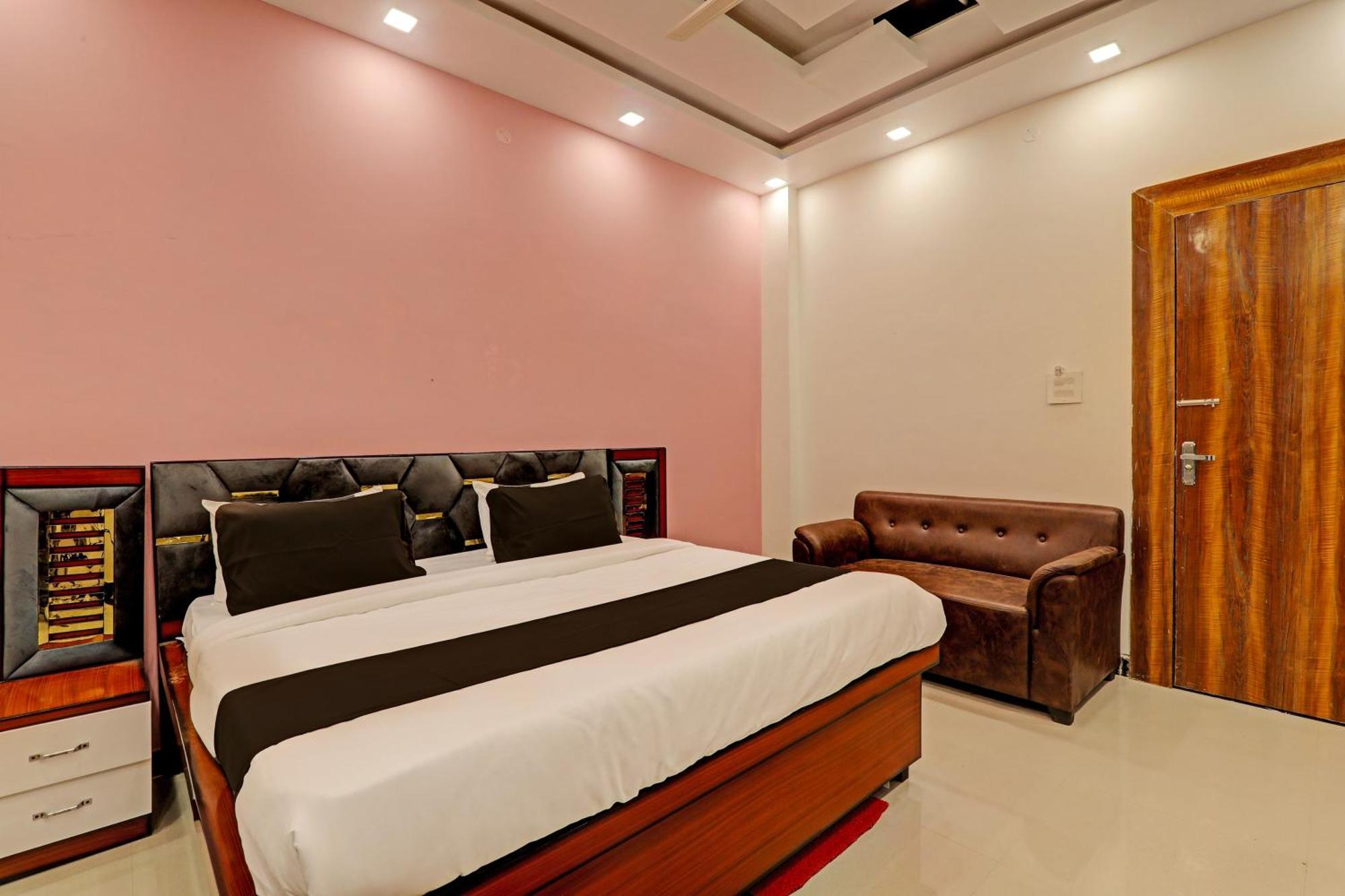 Hotel O Awadh International Bela Pratapgarh Exterior photo