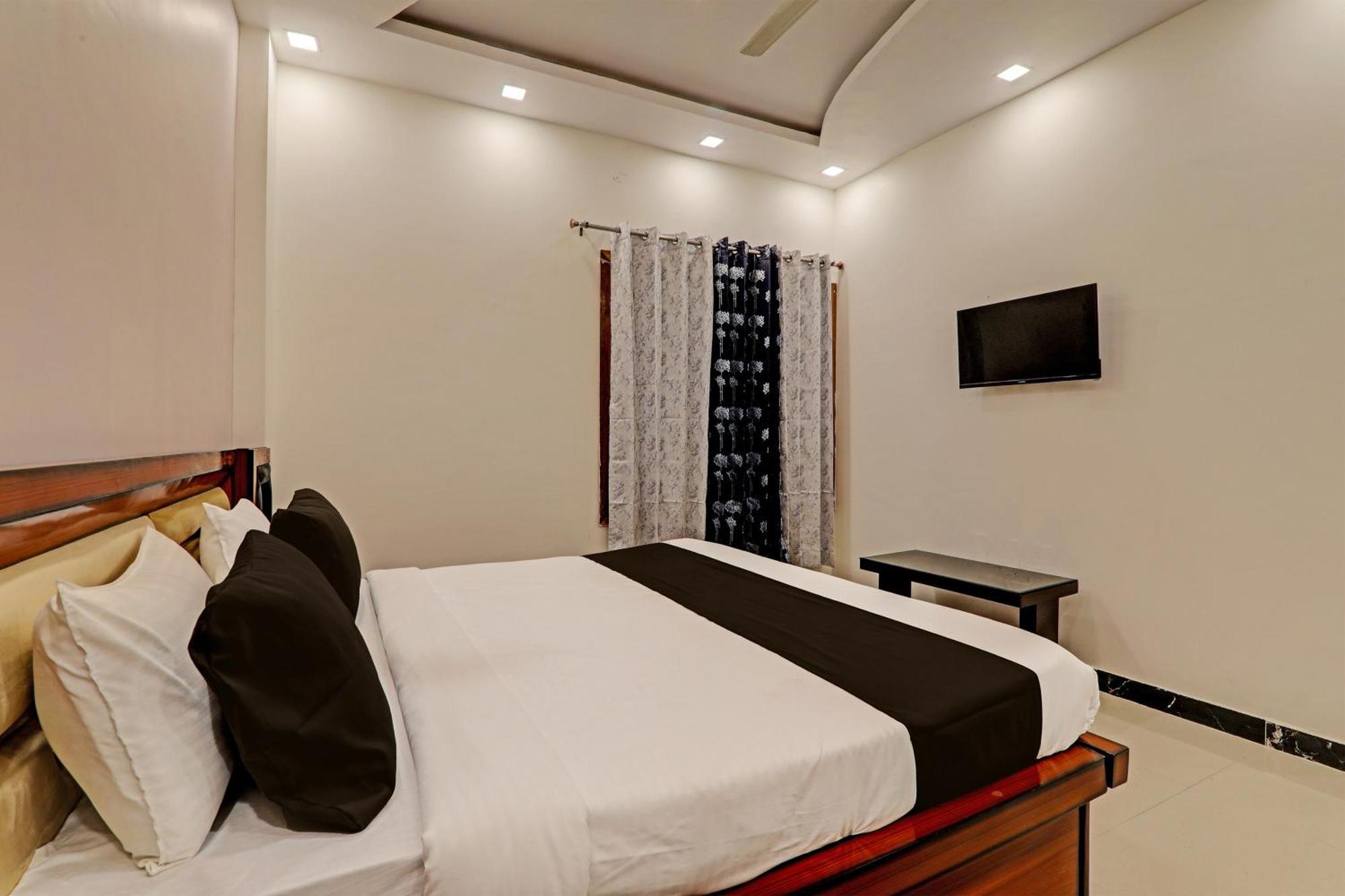 Hotel O Awadh International Bela Pratapgarh Exterior photo