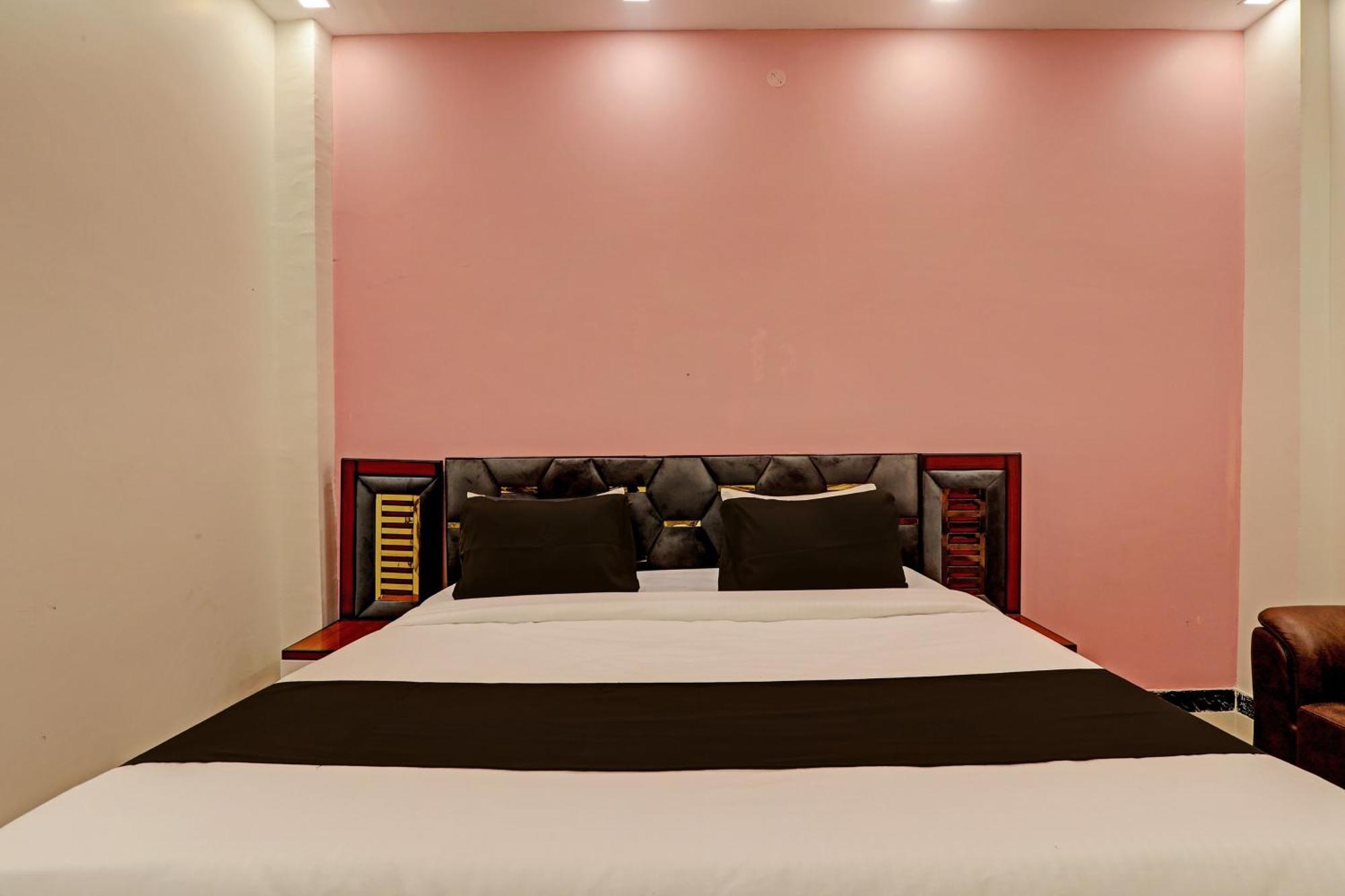 Hotel O Awadh International Bela Pratapgarh Exterior photo